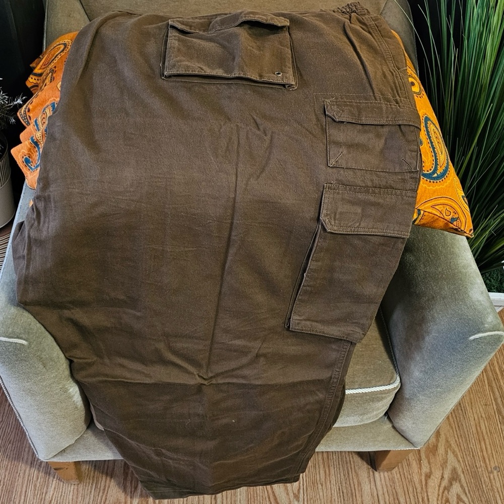 Men’s big & tall cargo pants, size 72 (pair #2) - Picture 6 of 7